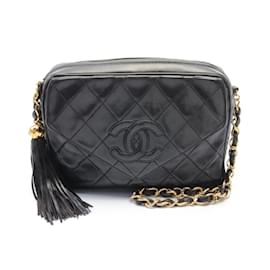 Chanel-Bolsa de Ombro Matelassé Chanel-Preto