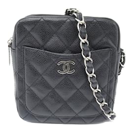 Chanel-Bolsa de ombro com corrente Matelassé Chanel-Preto