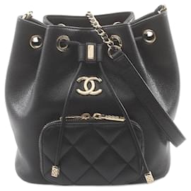 Chanel-Bolsa Bucket Matelassé Chanel-Preto