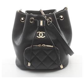 Chanel-Bolsa Bucket Matelassé Chanel-Preto