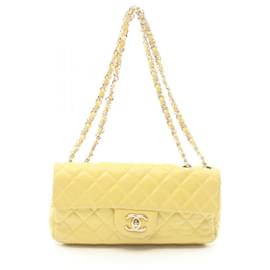 Chanel-Bolsa de Ombro Matelassé Chanel-Amarelo