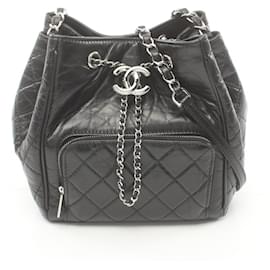 Chanel-Bolsa de Ombro Matelassé Chanel-Preto