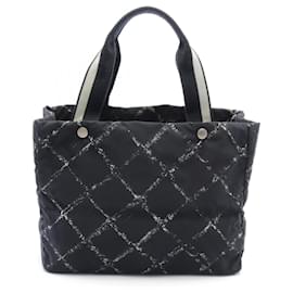 Chanel-Bolsa tote da linha Old Travel da Chanel-Preto