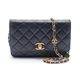 Chanel-Bolsa de Ombro Matelassé Chanel-Preto