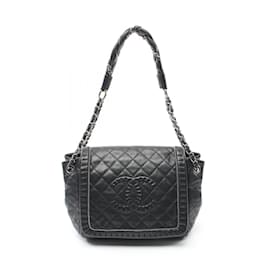 Chanel-Bolsa de Ombro Matelassé Chanel-Preto