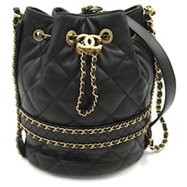 Chanel-Bolsa de ombro em couro de cordeiro preto Chanel com corrente-Preto