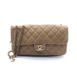 Chanel-Bolsa de Ombro Matelassé Chanel-Marrom