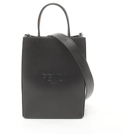 Fendi-Sac à main Fendi Pack Bag Small-Noir