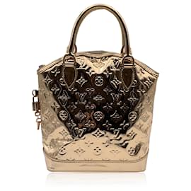 Louis Vuitton-Limited Edition Gold Monogram Miroir Lockit Verical Bag-Golden