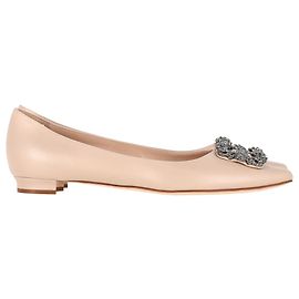 Manolo Blahnik Hangisi Sapatilhas com Detalhe de Broche Joia em Couro Nu Marrom Carne