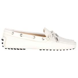 Tod's-Tod's Gommino With Bow Accent Driving Loafers in White Leather-White