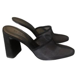 Mules By Far de Malha e Camurça Preta Preto
