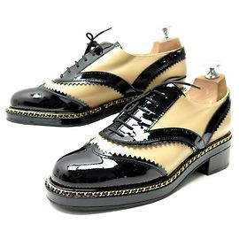 NOVE SCARPE CHANEL G35316 DERBY 40 IN PELLE BEIGE E LUCIDO NERO Altro