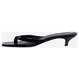 Totême Black leather thong sandals - size EU 39 Black