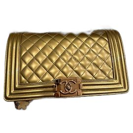 Chanel Boy Tasche Golden Lackleder Golden