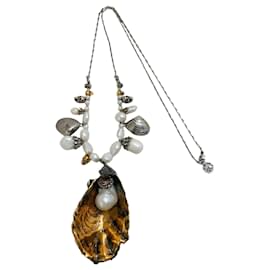 Alexander Mcqueen-Alexander McQueen Oyster Shell Pearl Pendant-Silvery