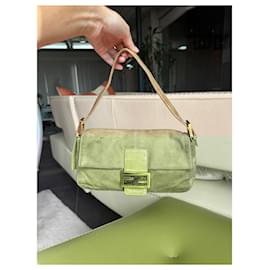 Fendi-Baguette-Beige