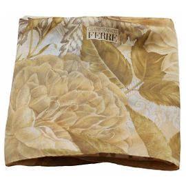 Gianfranco Ferré Schals Beige