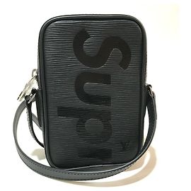 Louis Vuitton Epi Leather Pochette Danube PPM Shoulder Bag Black