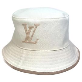 Louis Vuitton Bob LV Buddy Hut Weiß