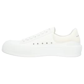 Alexander Mcqueen-Alexander McQueen Plimsoll in white-White