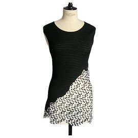 CHANEL Vintage Mini Dress in checkered pattern Excellent Condition Size 36 RARE Black