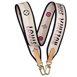 Louis Vuitton Diana strap Beige