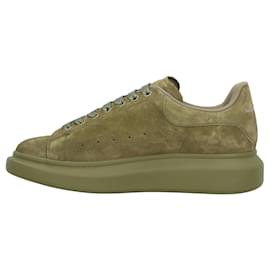 Alexander Mcqueen-Alexander McQueen Men's Oversized Sneaker 'Larry' in olive green-Green