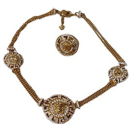 Versace Méduse L'édition limitée jusqu'à l'Or Doré