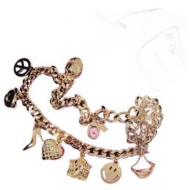 Cinto Moschino com pingentes dourado de aço Dourado