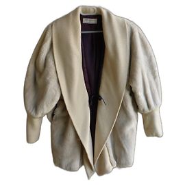 Yves Saint Laurent Cappotti, Capispalla Beige