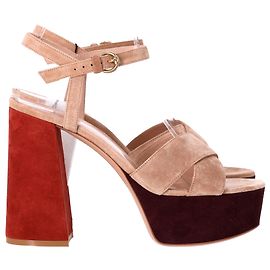 Sandales à talons plateforme Bebe en nubuck nude de Gianvito Rossi Marron Chair