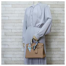 Hermès-Hermes Birkin 25 Handbag in Beige Leather-Beige
