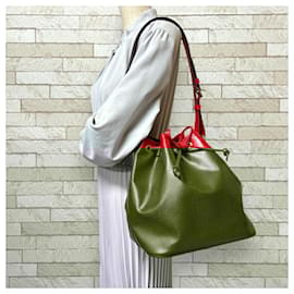Louis Vuitton-Louis Vuitton Petit Noe Epi Shoulder Bag-Red