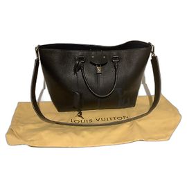 Louis Vuitton Pernelle Black Leather Handbag Black
