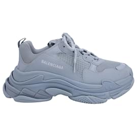 Balenciaga-Balenciaga Triple S Sneakers in Light Blue Polyester-Blue,Light blue