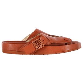 Loewe Anagram Ease Sandalen aus braunem Leder Braun