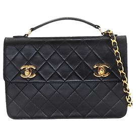 Borsa a spalla Chanel Matelassé con doppio fermo a scatto Nero