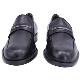 Tod's- Tod's Logo Plague Slip-On Loafers in Black Calfskin Leather-Black