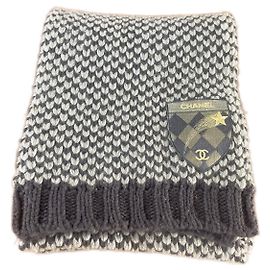 Chanel Foulards Gris