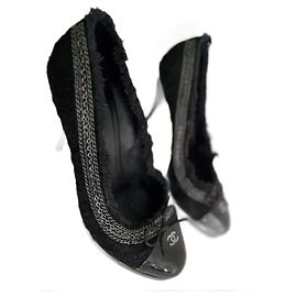 Chanel 2009 black tweed patent leather chains cap toe pumps Black