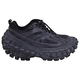 Balenciaga-Balenciaga Bouncer Sneakers in Black Polyurethane-Black