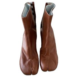 Maison Martin Margiela Botas ankle Tabi Marrom