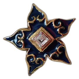 Broche Christian Lacroix Dourada com Esmalte Verde e Cristal Dourado