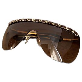 Óculos de sol Chanel com corrente Marrom