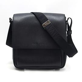 Salvatore Ferragamo-Salvatore Ferragamo Black Leather Messenger Bag-Black