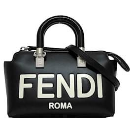 Fendi-Sac Boston en cuir noir Fendi-Noir