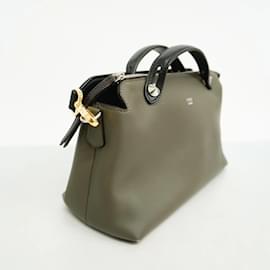 Fendi-Sac à épaule Fendi By The Way-Marron,Noir
