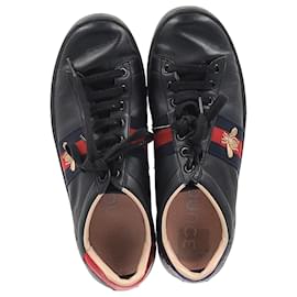 Gucci- Gucci Ace Bee Low-Top Sneakers in Black Calfskin Leather-Black