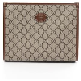 Gucci-Gucci Interlocking G GG Supreme Clutch Bag-Brown,Beige
